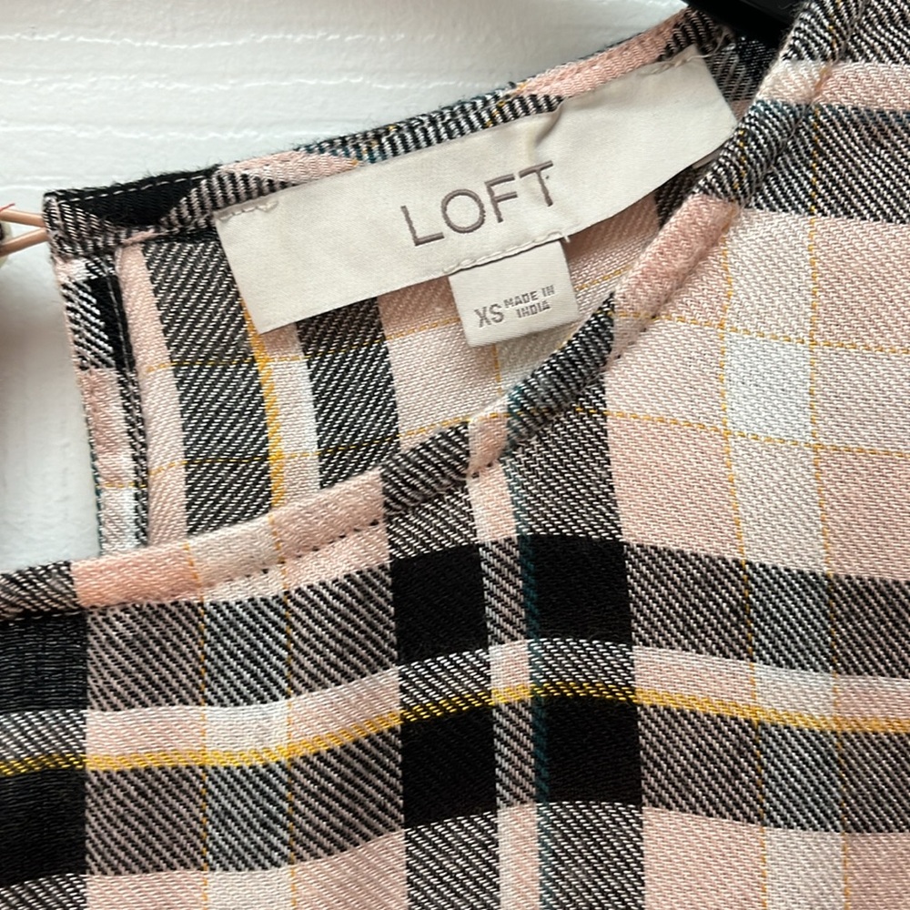 LOFT Blouse - Picture 2 of 4